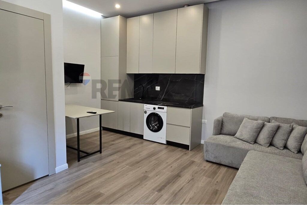 STUDIO FOR RENT – LUNGOMARE, VLORË
