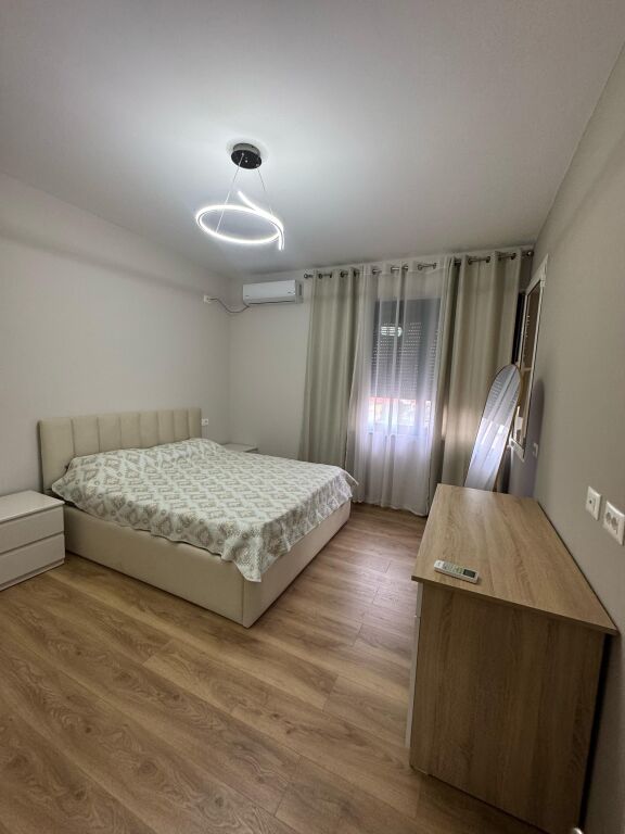 🏡 Qera Apartament 2+1  📍 Përballë Deliorgjit, afër Pastiçeri Nela