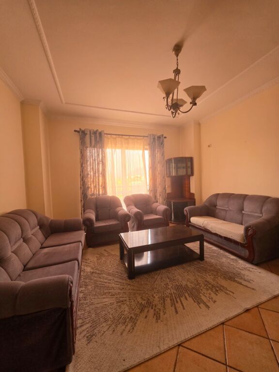 🏡Appartamento 2+1  📍Astir, vicino a 2 palme   🏢7° piano  🛗Con ascensore  💰Prezzo: 40.000 Leke/Mese  