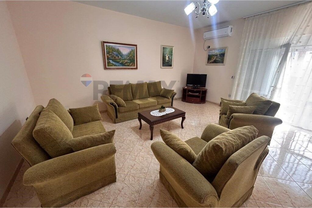 APARTAMENT 2+1+2 PËR QIRA – BLV. ISMAIL QEMALI, VLORË