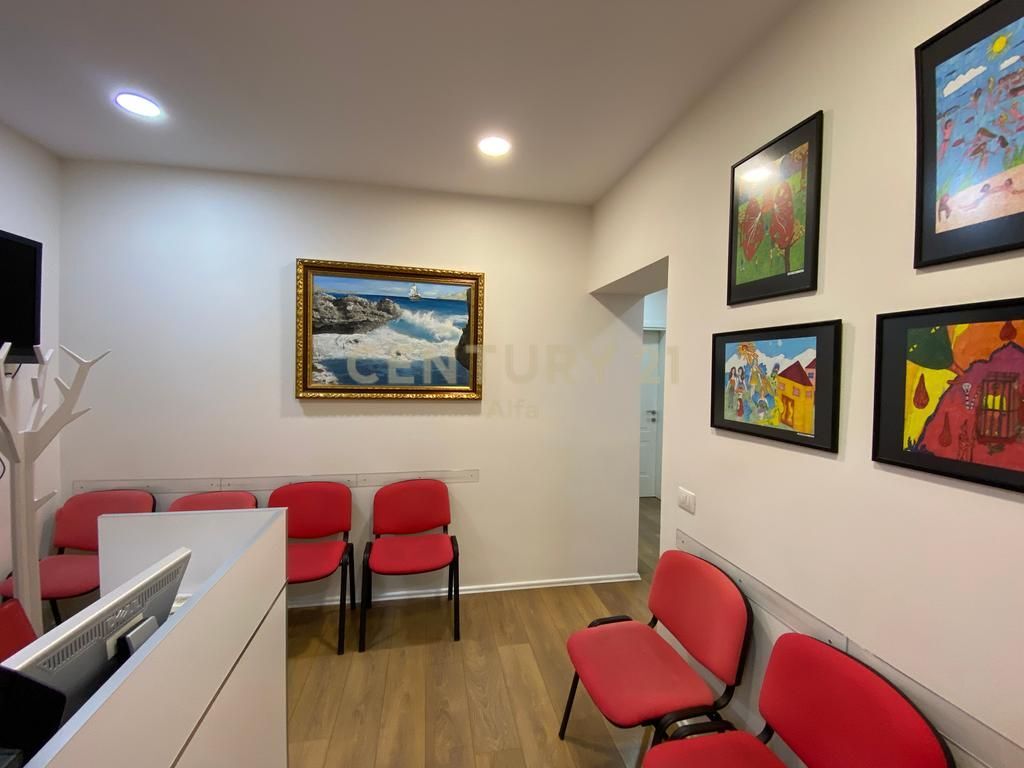 SHITET KLINIKË E KOMPLETUAR BASHKË ME AMBIENTIN – MYSLYM SHYRI !