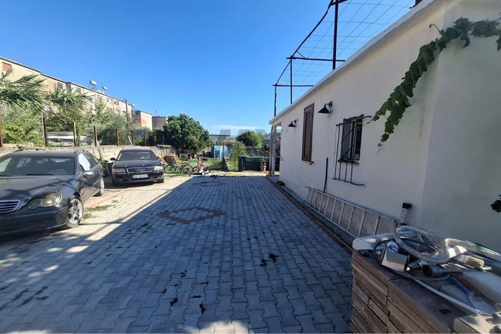 SHTËPI PRIVATE 1+1 PËR QIRA AFATGJATË – ÇOLE, VLORË