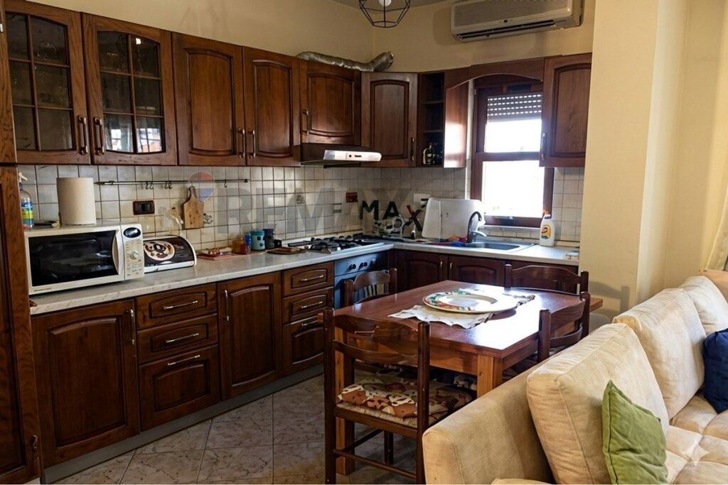 Apartment - For Rent - Center, Tirana
