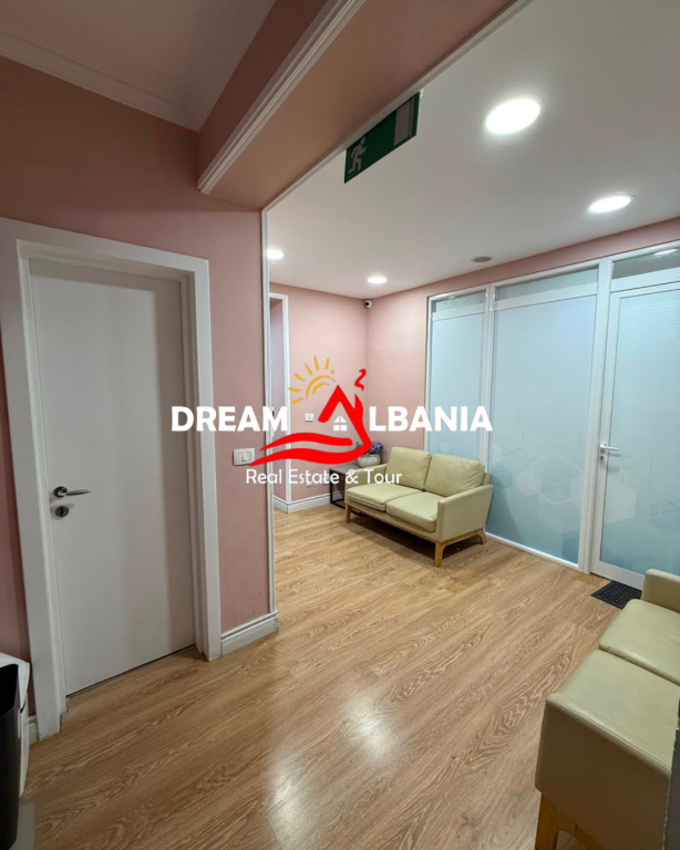 Ufficio in affitto – Bllok, sopra Doctor Hospital (ID 42611563)