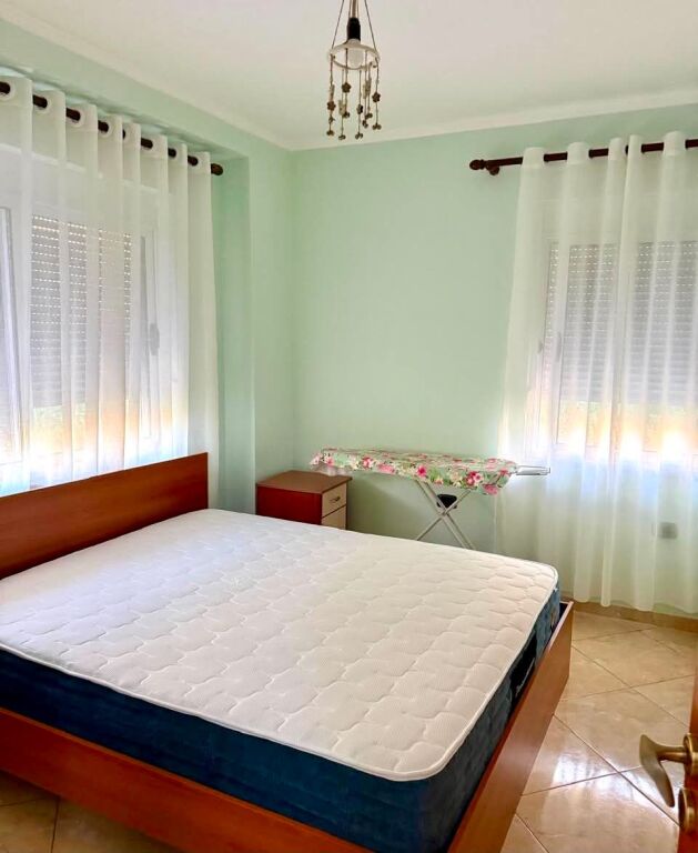 2+1 apartment for rent in Brryli, 50000 lek per month
