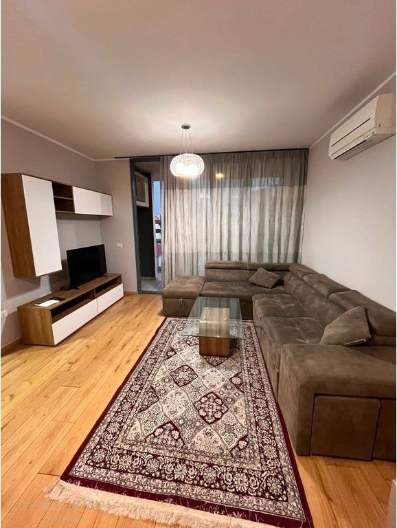 Appartamento 2+1 in Affitto a Fiori di Bosco 750 € /Mese