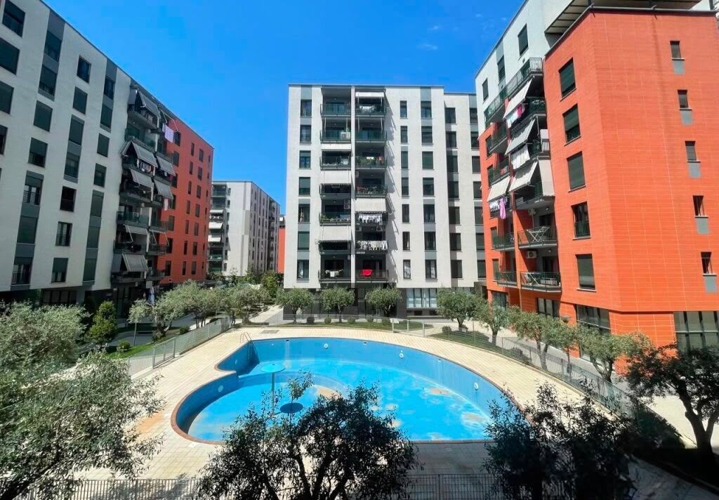 🏢 AMBIENT BIZNESI ME QIRA – GREEN CITY | UNAZA E RE