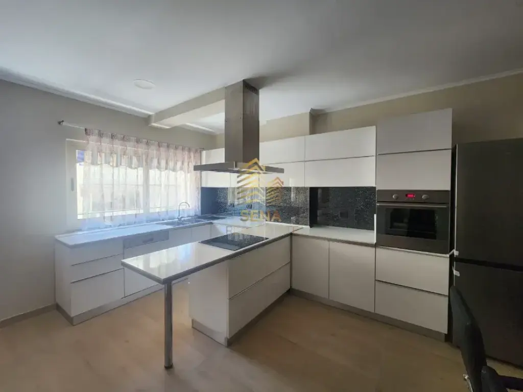 Qira, Apartament, 2+1, Komuna e Parisit, 80.000 Leke/Muaj