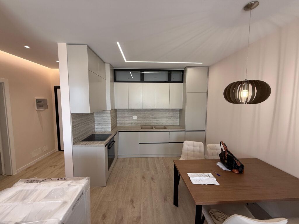 Jepet me qira apartament 1+1 tek Mine Peza