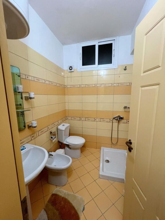 1+1 APARTMENT FOR LONG-TERM RENT – LUNGOMARE, VLORË