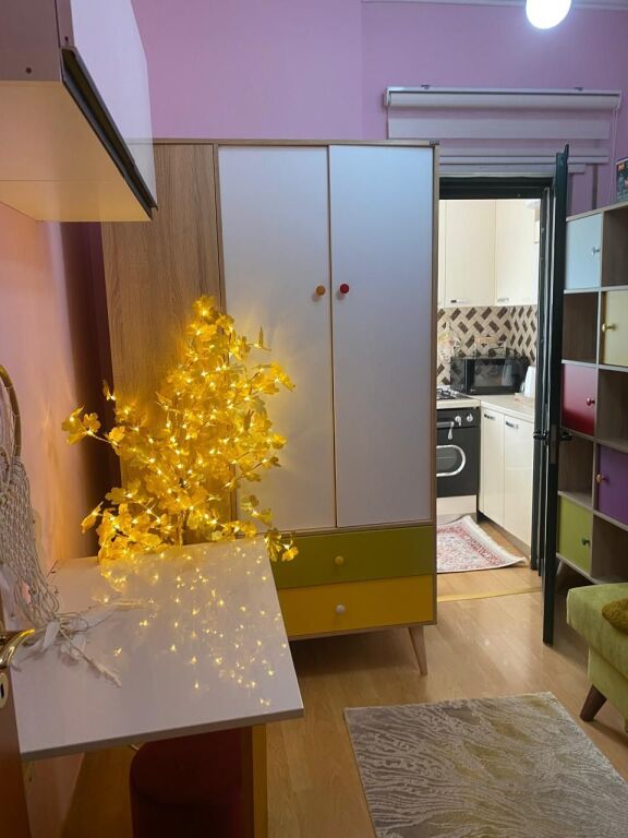 For rent 2+1 furnished Barrikatave street near the Gallery 80000 lek