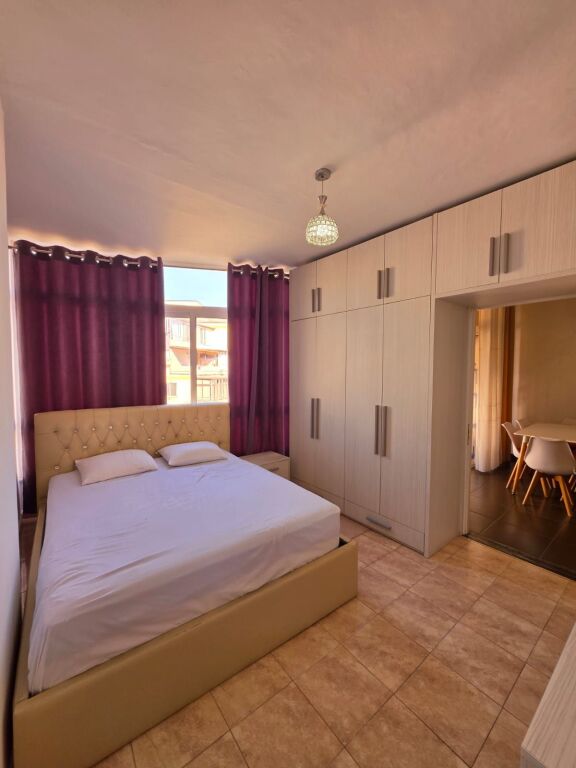 🏡 Appartamento 2+1 in affitto  📍 Astir, Via Sokrat Miho, Complesso Fratari  💰Prezzo: 50.000 Lek/mese