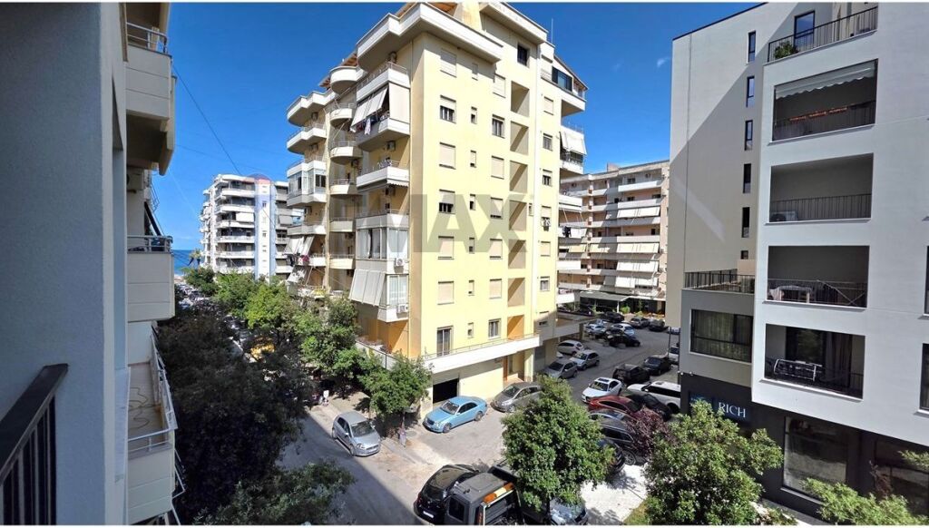 LUXURY 2+1 APARTMENT FOR LONG-TERM RENT – LUNGOMARE, VLORA