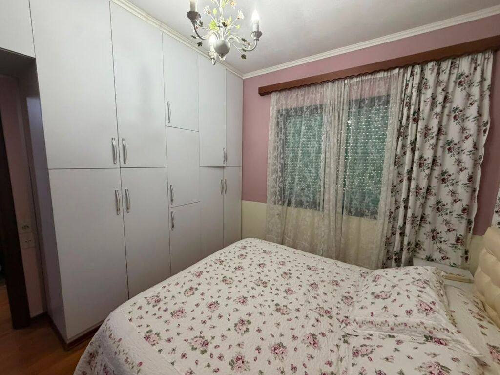 🏢 SHITET APARTAMENT 2+1+2 PRANË HYRJES SË REZIDENCËS KODRA E DIELLIT