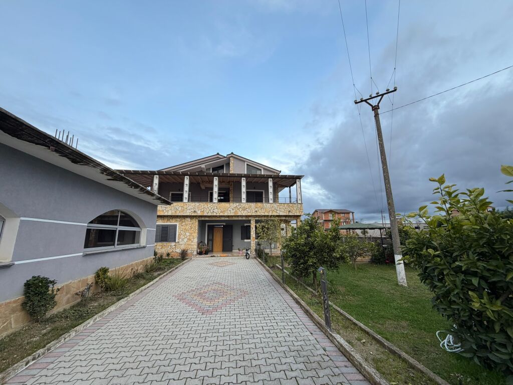 3-Storey Villa for Sale in Sukth