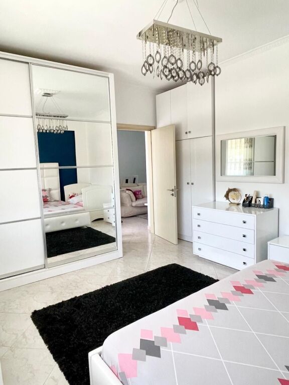 Qera, Apartament 2+1, Prane Ish Hipotekes