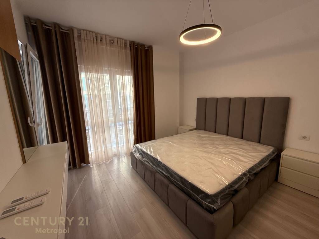 FOR RENT APARTMENT 2+1+2, ZOGU I ZI! 800 € /Month 80,000 Lek /Month