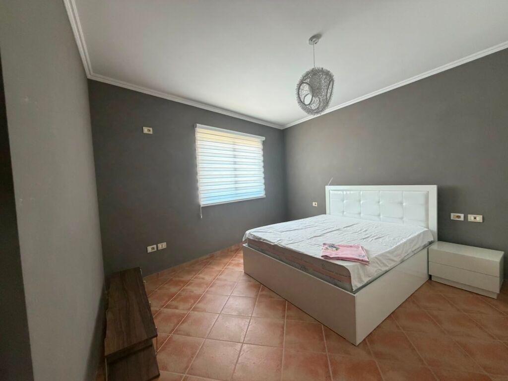 🏢Astir, Via Jorgji Kushi, affittasi appartamento 1+1, arredato. 500 Euro    