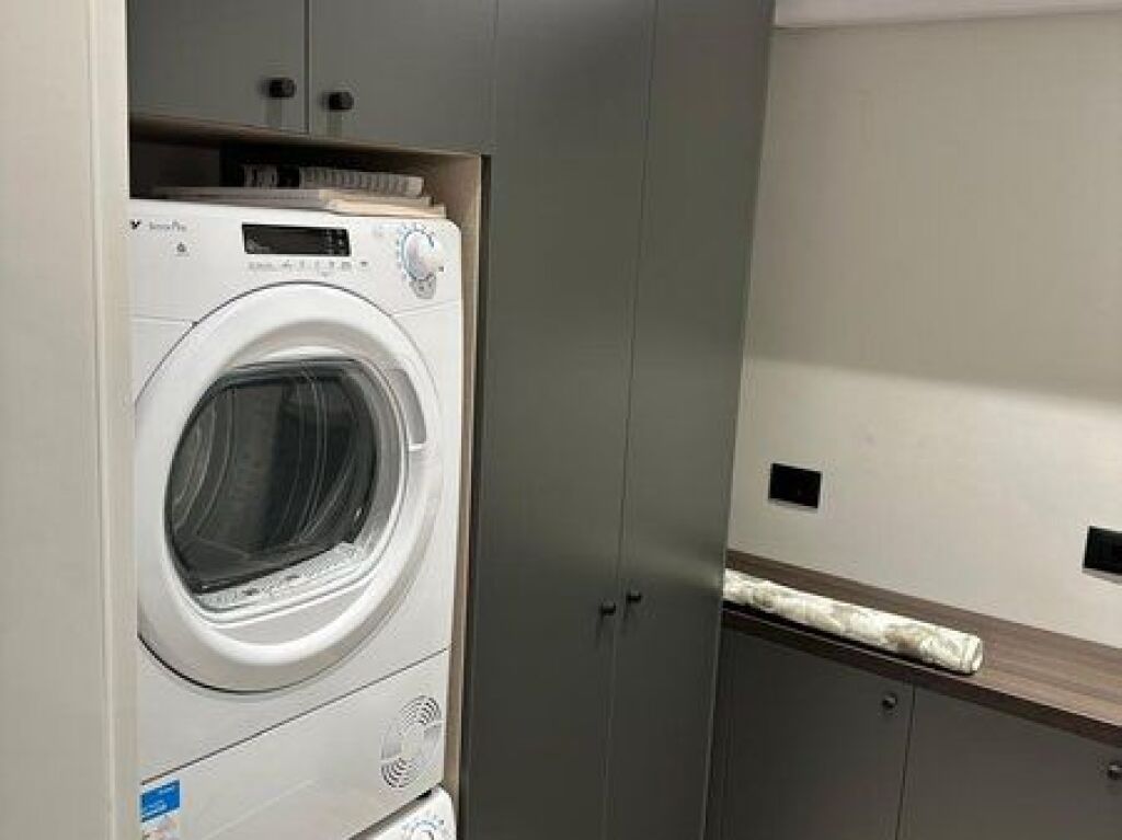 Qera, Apartament 2+1+2+Post Parkimi, Selvia.