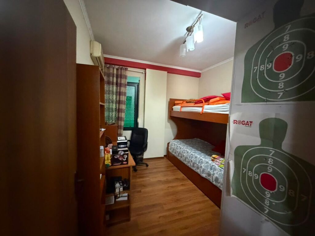 🏢 SHITET APARTAMENT 2+1+2 PRANË HYRJES SË REZIDENCËS KODRA E DIELLIT