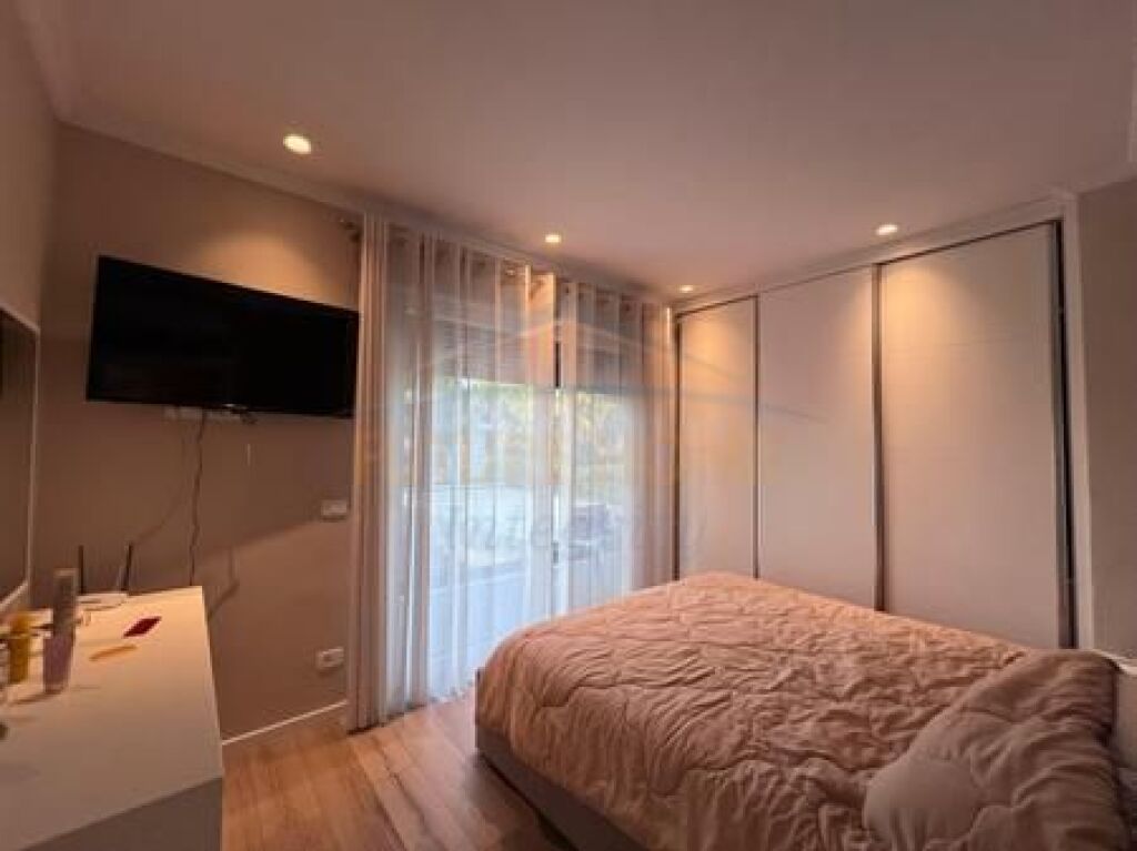 Qera, 2 Vila të bashkëngjitura, Vala Mar Residence, Hamallaj.