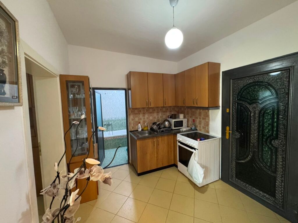 Casa privata in affitto nella zona "Tresh"