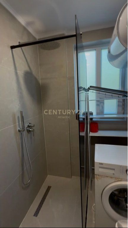 APARTAMENT 1+1 ME VERANDË PËR SHITJE – GOLEM, 100 M NGA DETI
