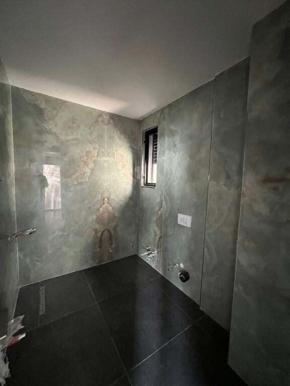 Villa for sale in Golem inside a residence !
