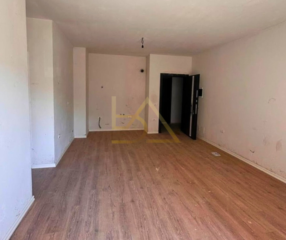 Apartament 2+1 për Shitje – Yzberisht, Tiranë