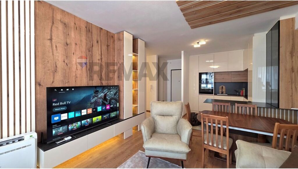 LUXURY 2+1 APARTMENT FOR LONG-TERM RENT – LUNGOMARE, VLORA