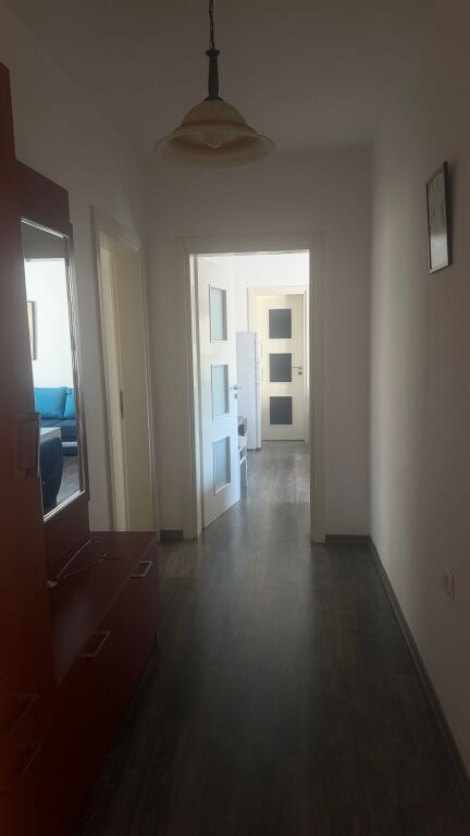 Myslym Shyri jepet me qera apartament 1+1