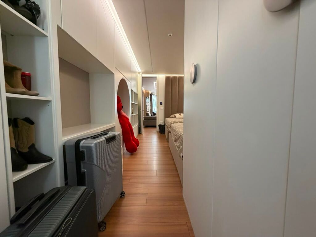 Condominio/Appartamento - In Vendita - Piazza 21, Tirana