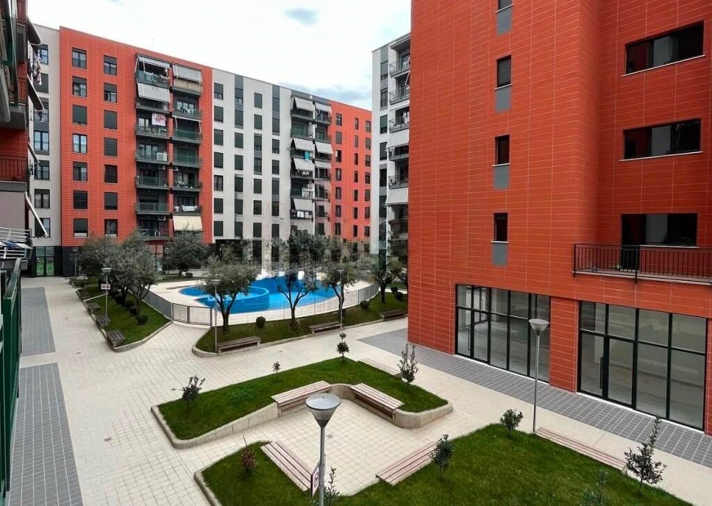 🏢 AMBIENT BIZNESI ME QIRA – GREEN CITY | UNAZA E RE