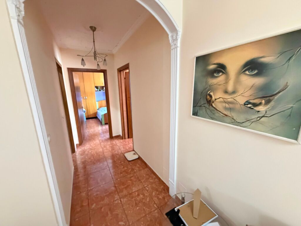 2+1 apartment for sale at Komuna Parisit