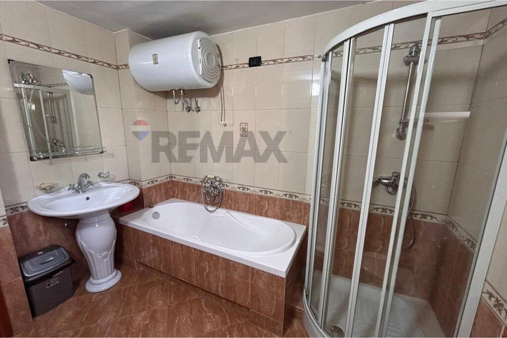 APARTAMENT 2+1+2 PËR QIRA – BLV. ISMAIL QEMALI, VLORË