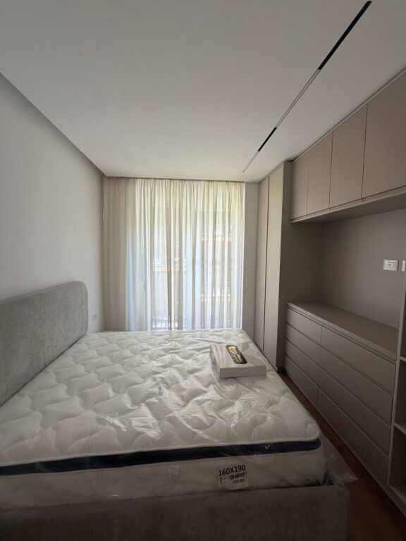 Rent | Apartament 1 + 1 | Fusha Aviacionit | 550 €/month
