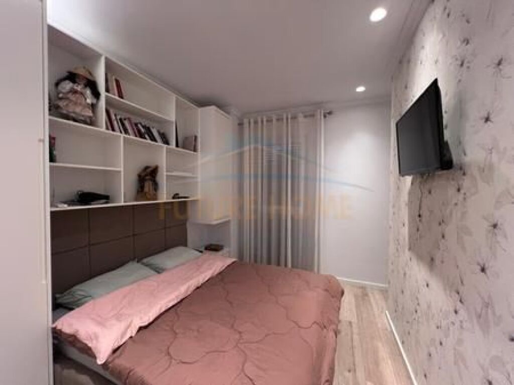 Qera, 2 Vila të bashkëngjitura, Vala Mar Residence, Hamallaj.