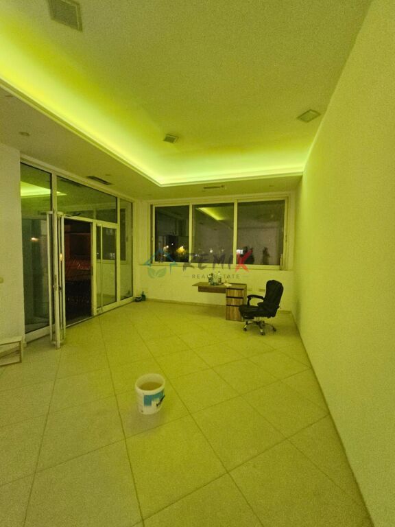 🏢 JEPET ME QIRA AMBIENT BIZNESI – ISH-KËNETË, DURRËS