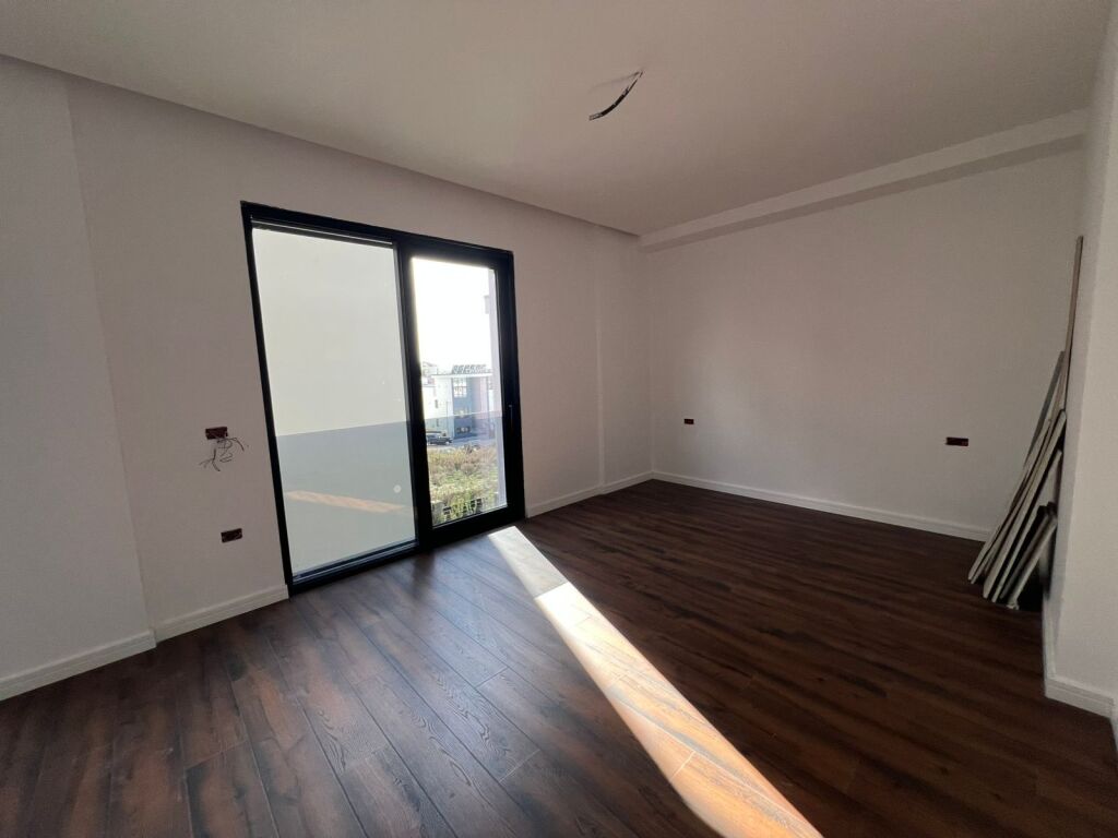 Villa for sale in Golem inside a residence !