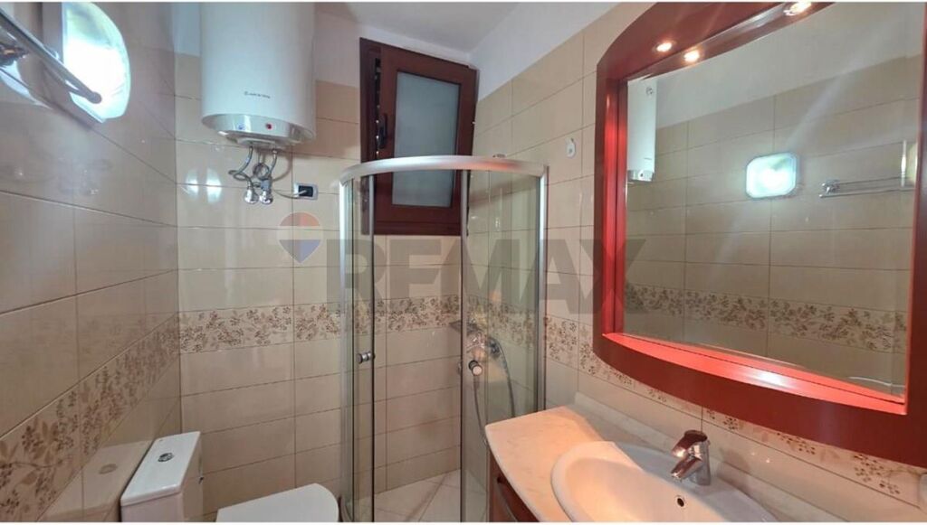 🏢 EXCLUSIVE BUSINESS PREMISES FOR RENT – LUNGOMARE, VLORË