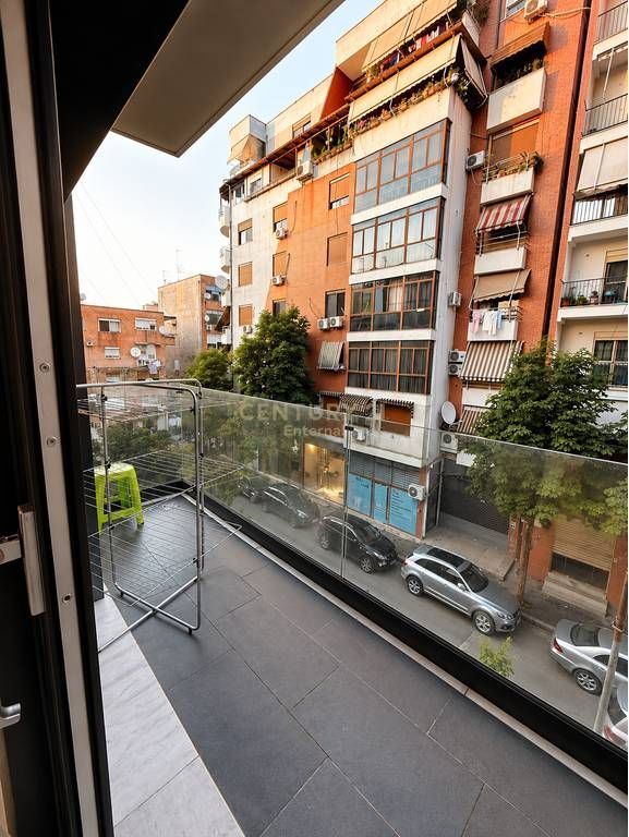 Rruga E Kosovareve - Jepet Me Qera 2+1+ Lavanderi Luxury I Investuar Me Detaje 1,300 € /Muaj