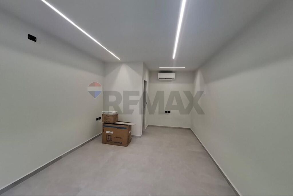 🏢 BUSINESS PREMISES FOR RENT – ISMAIL QEMALI BOULEVARD, VLORA