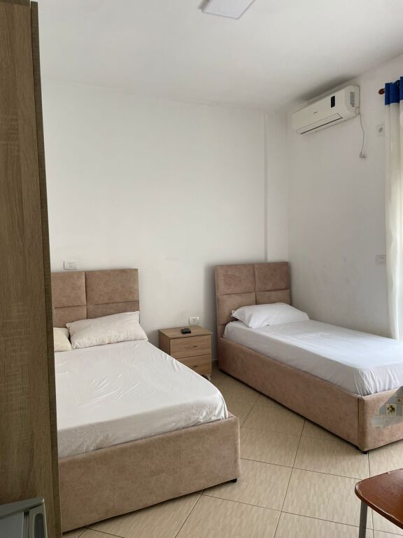🏡 DHOMË ME QIRA – Plazh, Durrës