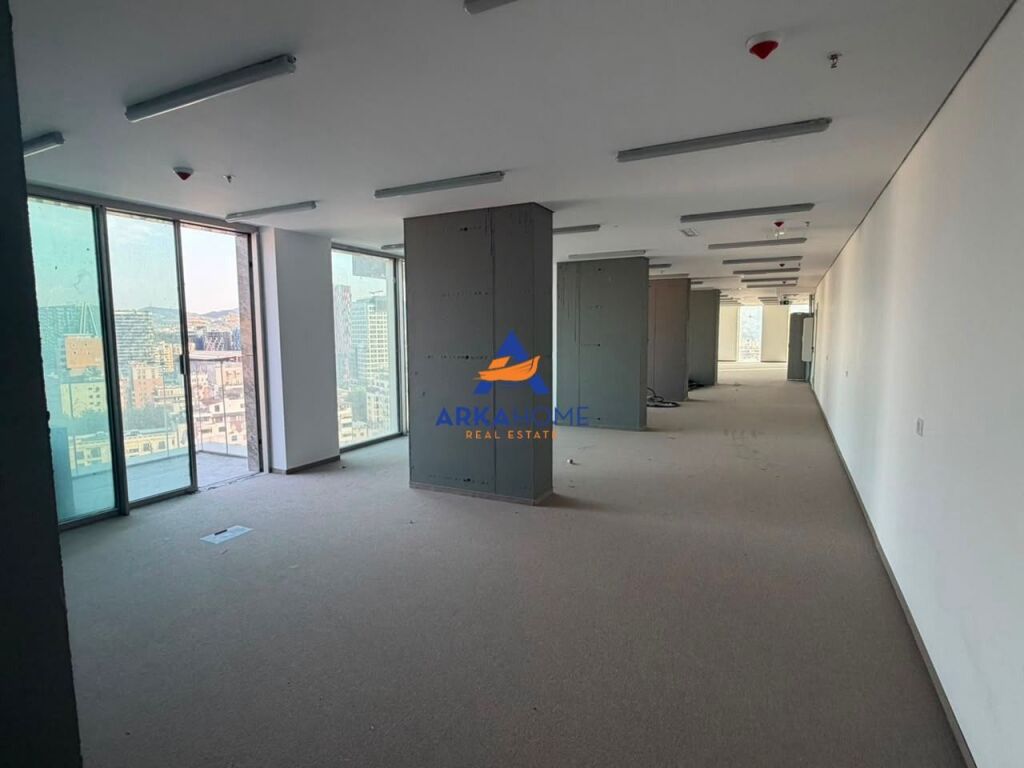 OFFICE SPACE FOR RENT 500M2 "ELBASAN ROAD" 15000 EURO