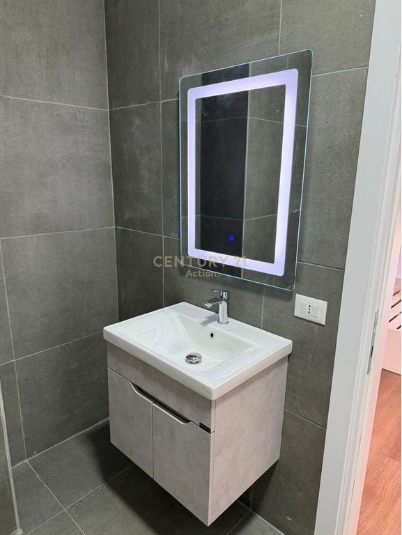 🏢 Univers City Apartament 3+1+2 me Qira!