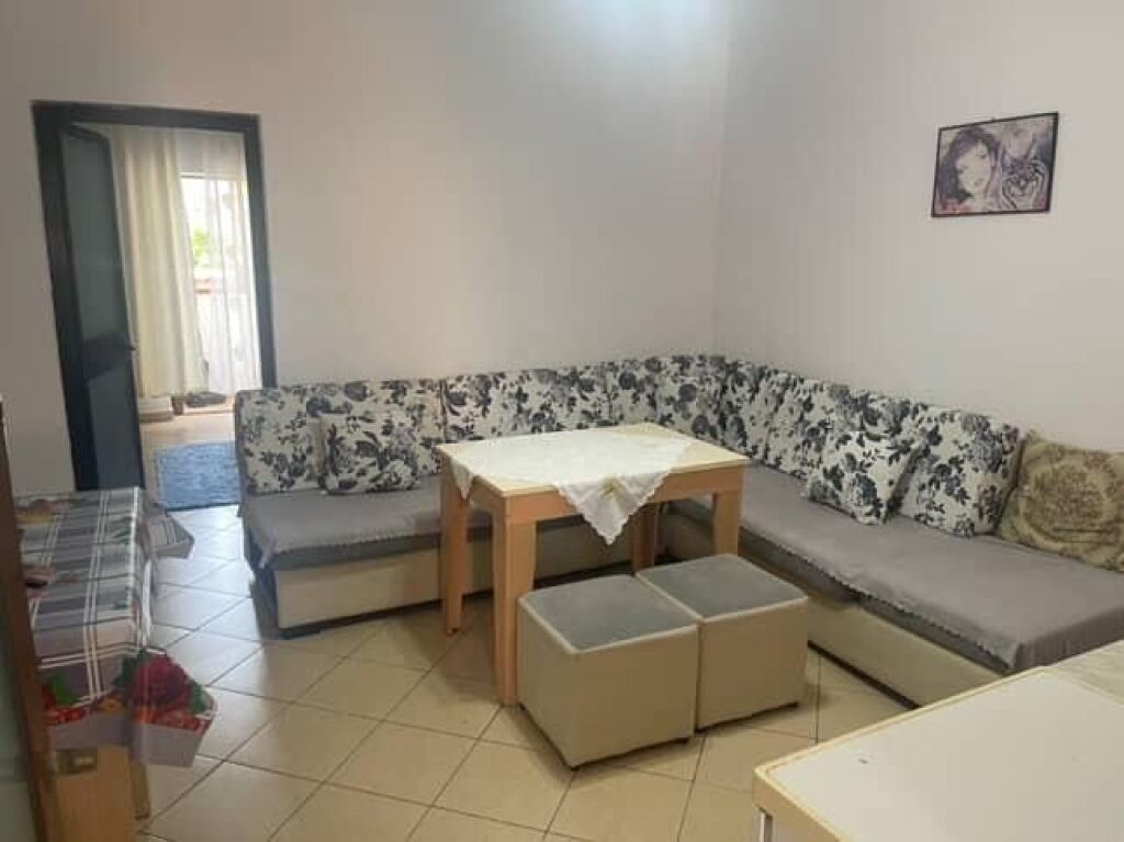 Appartamento 1+1+Balcone in affitto a Allias, Via Besim Fagu.