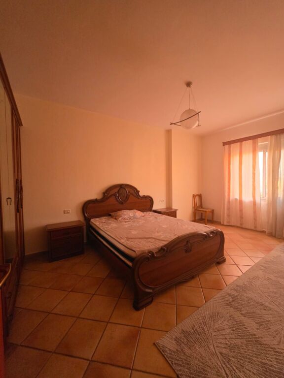 🏡Appartamento 2+1  📍Astir, vicino a 2 palme   🏢7° piano  🛗Con ascensore  💰Prezzo: 40.000 Leke/Mese  