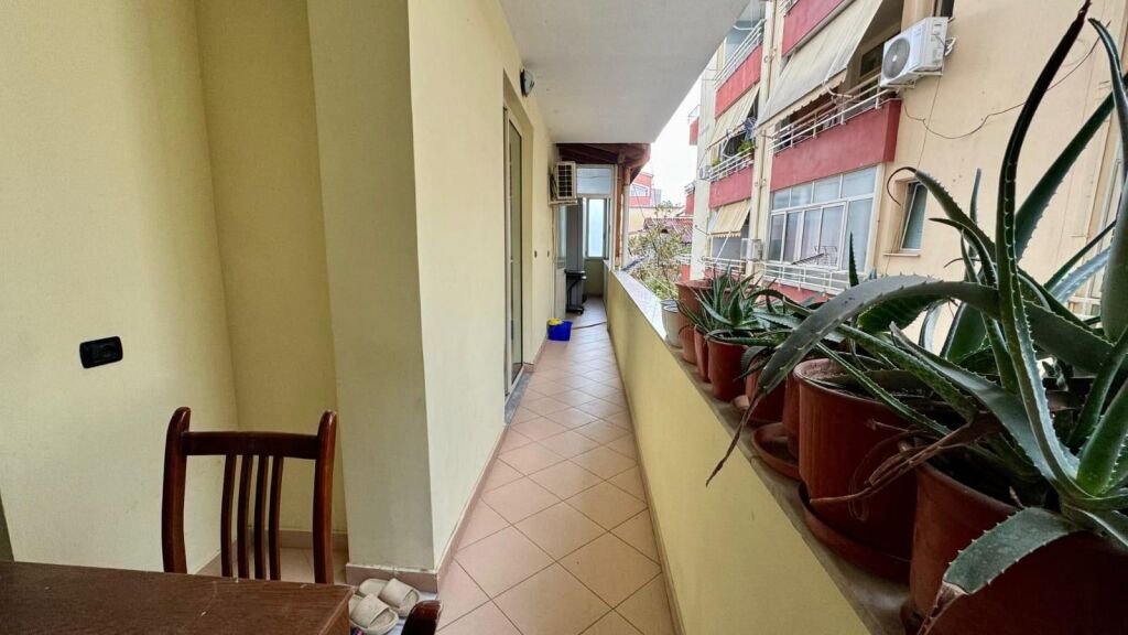 Rent | Apartament 2 + 1 | Kodra e Diellit | 700 €/month