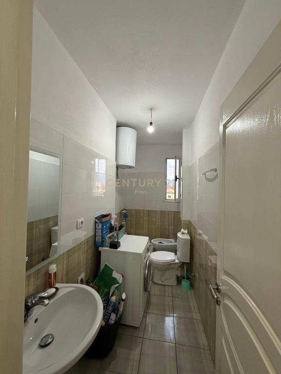 Apartment 1+1 for sale in Yrshek, QTU Shopping Center, Tirana