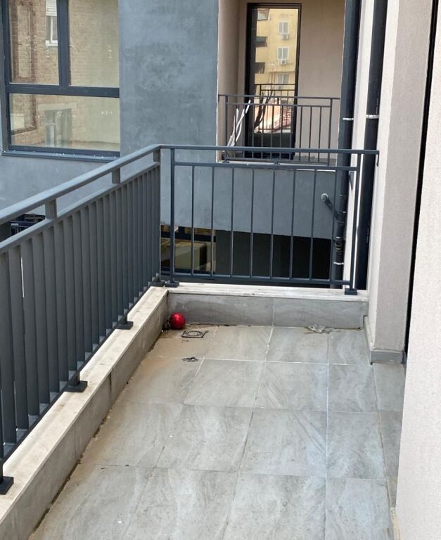 Qera | Ambjent Biznesi | Pazari i Ri | 800 €/muaj